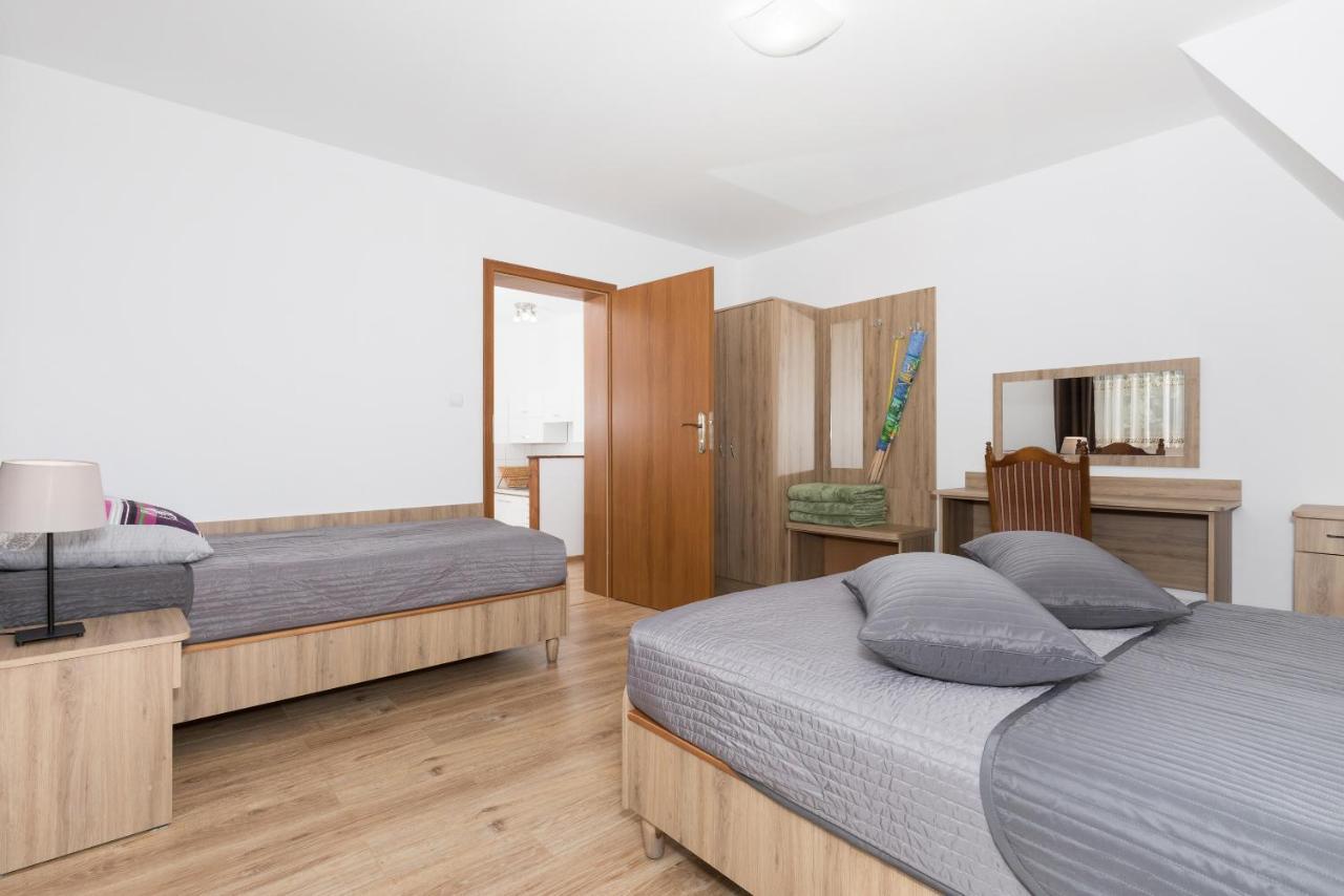 Apartamenty I Stylowe Pokoje ポビエロボ エクステリア 写真